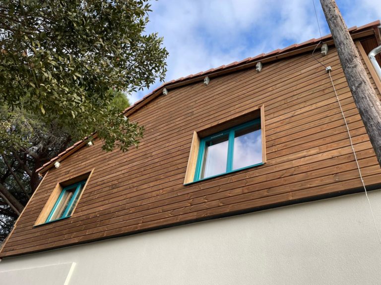 Isolation thermique et bardage bois en pin Douglas français