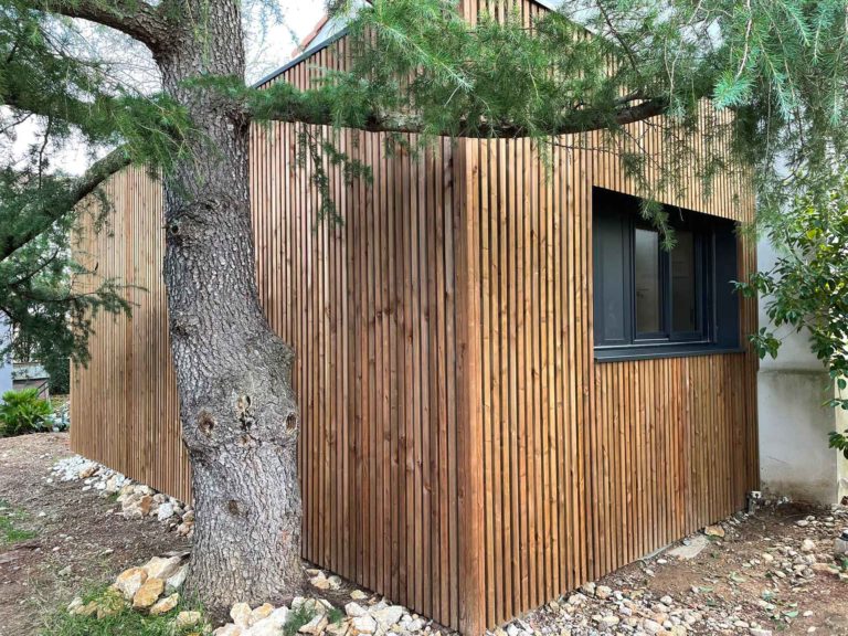 Construction Bardage claire voie sur extension à Montpellier par TOLTEQUE