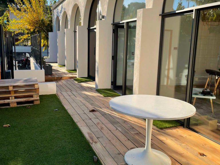 Construction d'une terrasse et d'une rampe d’accès en bois à Montpellier par TOLTEQUE - réalisations